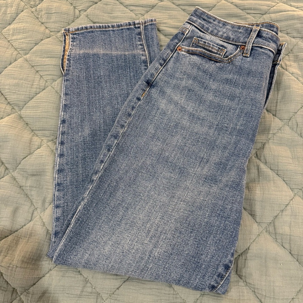 Old Navy Women's Straight Leg Jeans - Higher High, OG Straight, Medium Wash